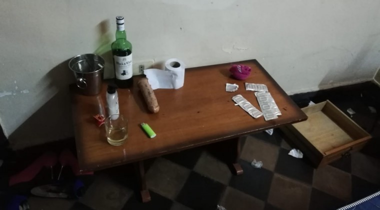 Prostíbulo allanado por fiscal: citan como clientes habituales a “faranduleros” y a senador