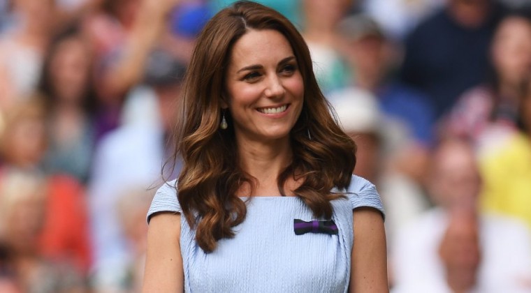 Médico muestra “intimidad” de duquesa Kate Midleton, y estallan las redes por escándalo real