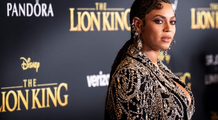 Beyoncé y Donald Glover triunfan en el estreno mundial de El Rey León