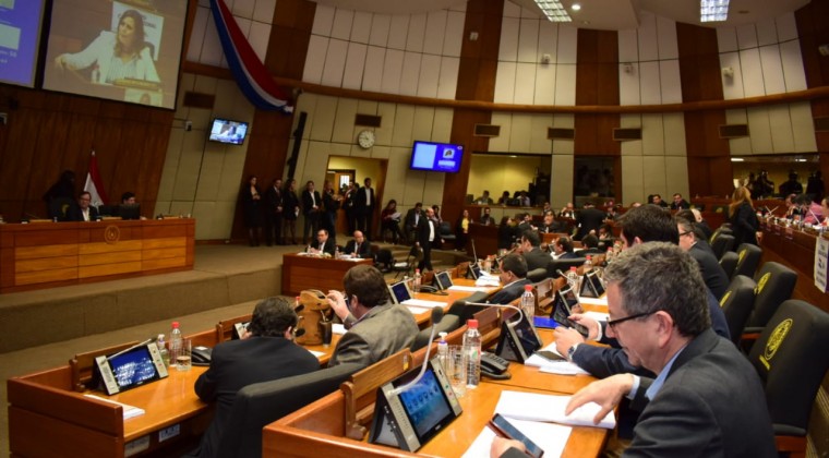 G. 1.995 millones para pagar sobrepoblación de funcionarios y despilfarros de la era Cuevas