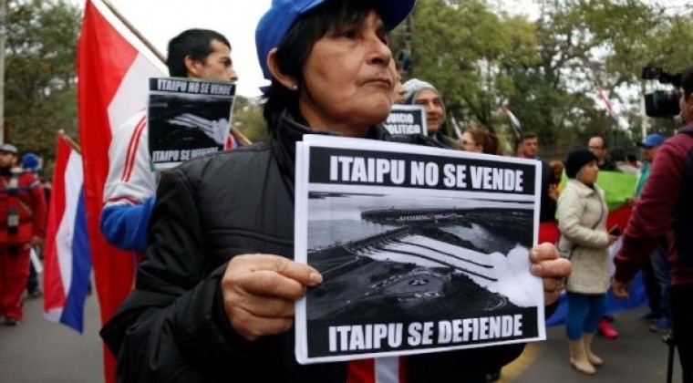“Sarambi político” tras acta secreta truncó mejoría de la economía, resalta experto