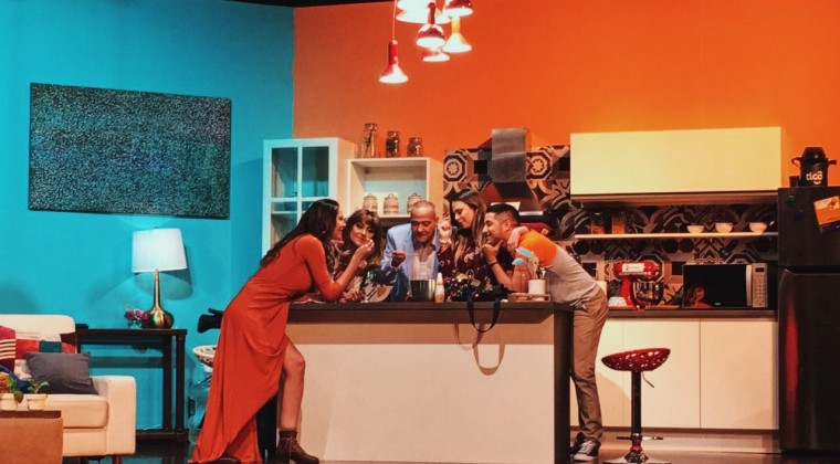Arroz con Leche: “Surge” el amor sobre tablas