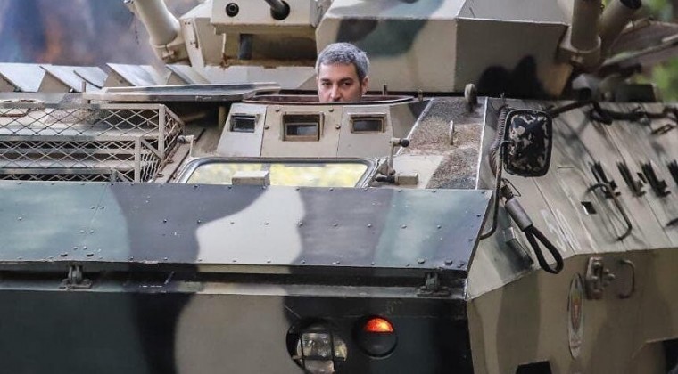 Justifican arresto a militar que compartió meme de Abdo: “Sabía que incumplía la norma”