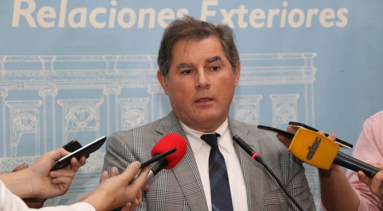 Representante de Acnur que ‘salvó’ a Arrom, Martí y Colmán, en Cancillería y a boca cerrada