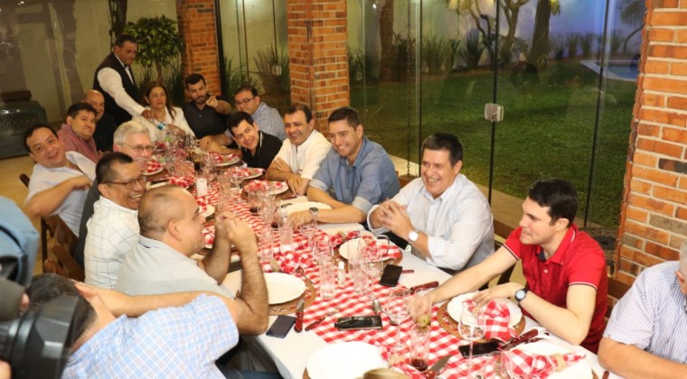 Elecciones Juveniles de la ANR: Honor Colorado presenta en sociedad a su candidato