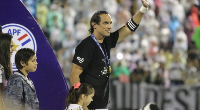 No hubo control antidoping a Roque Santacruz