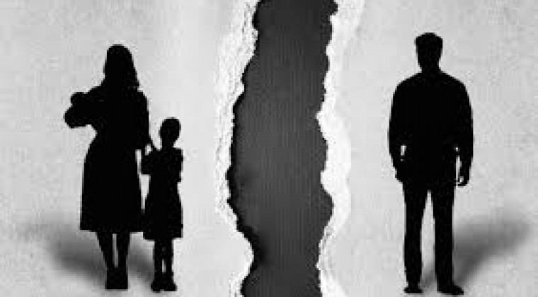 Sin créditos ni registro para conducir, no podrá vender: penas a padres irresponsables