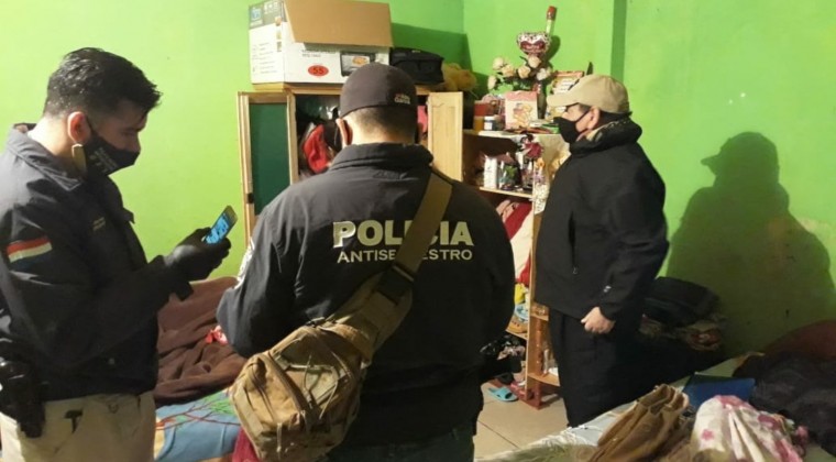 Tras allanamiento desbaratan red de sextorsión que operaba en todo el país