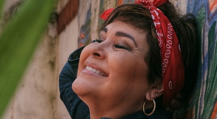 Lizza Bogado con canciones testimoniales en Facebook e Instagram Live