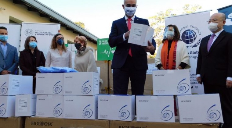 Salud recibió donación de 5.040 batas quirúrgicas y 5.000 hisopos