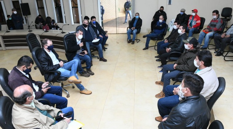 Autoridades inician diálogo con pobladores de Puerto Indio