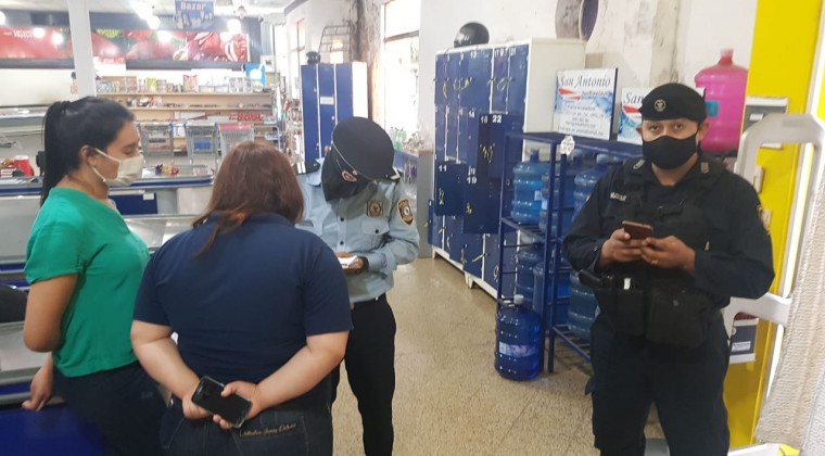 Embargan caja de supermercado en Coronel Oviedo