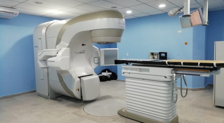Reactivan servicio de radioterapia en el INCAN tras reparación de acelerador lineal