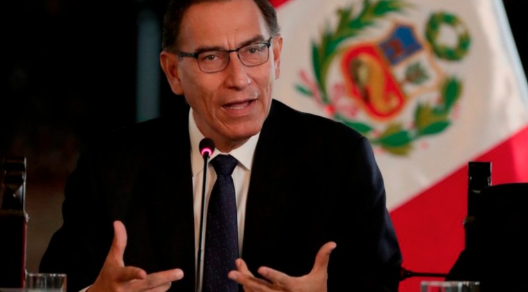 Congreso rechaza pedido de destituir a presidente peruano Martín Vizcarra