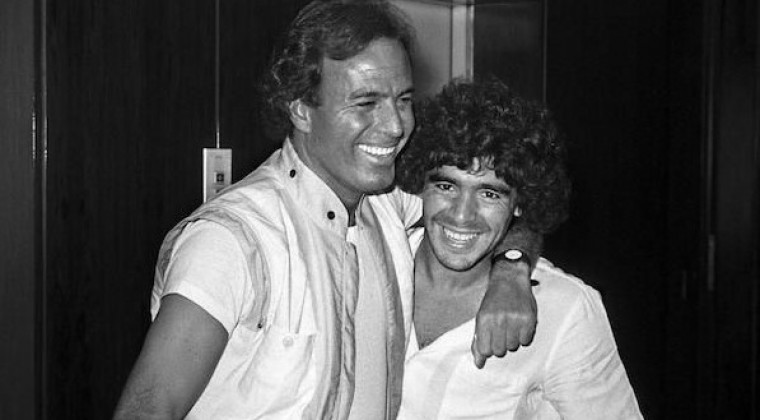 Julio Iglesias: “Te amaba mucho Diego”