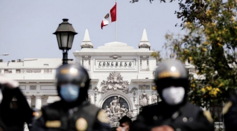 Congreso peruano convoca a sesión para designar al nuevo presidente