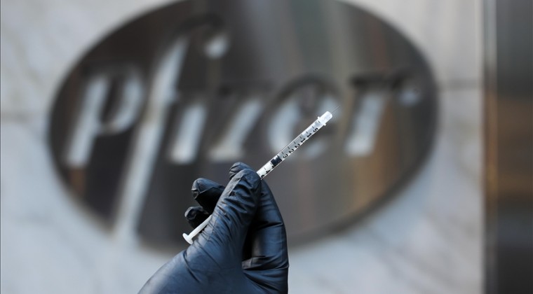 La vacuna de Pfizer puede neutralizar tres variantes del SARS-Cov-2