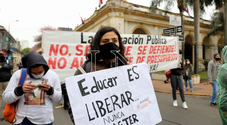 Universitarios llaman a movilizarse y exigen el cumplimiento del Arancel Cero