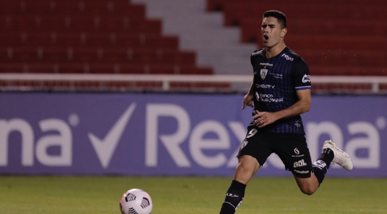 No podrá dormir tranquilo Brian por el gol que se perdió…