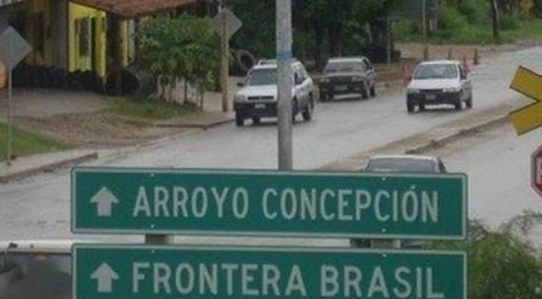 Bolivia cierra preventivamente su frontera con Brasil por nueva cepa de covid-19