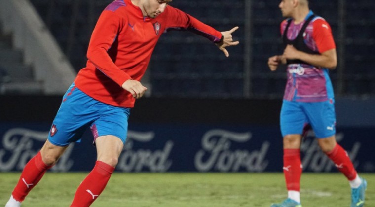 Se les debe plata y deciden no concentrar para el partido con Mineiro