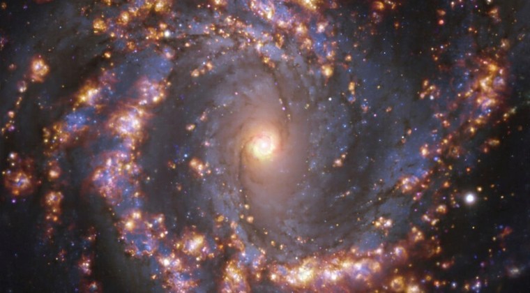 Detectan una estrella masiva que casi no brilló al morir