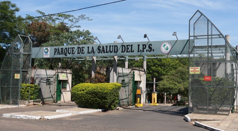 Vestimenta “apropiada” para entrar a parque de IPS: “Es ridículo, nos hacen sentir denigradas”