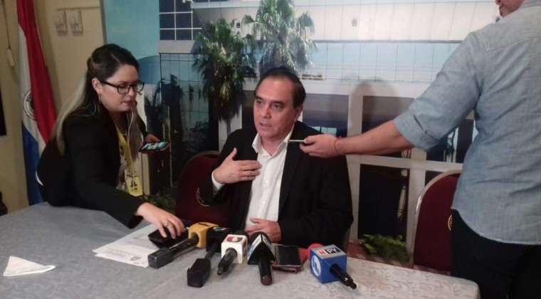 Tienen esperanza con las vacunas, pero no quieren apurar la vuelta a clases