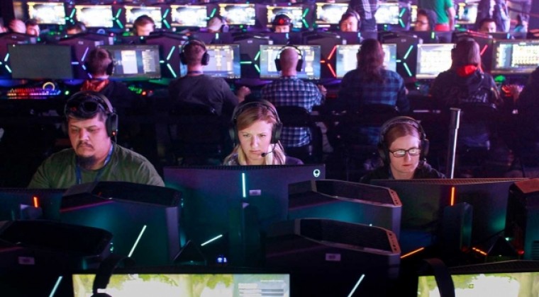 Videojugadoras denuncian machismo en internet