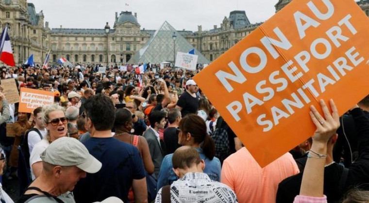 Nuevas manifestaciones en Francia contra el pasaporte sanitario