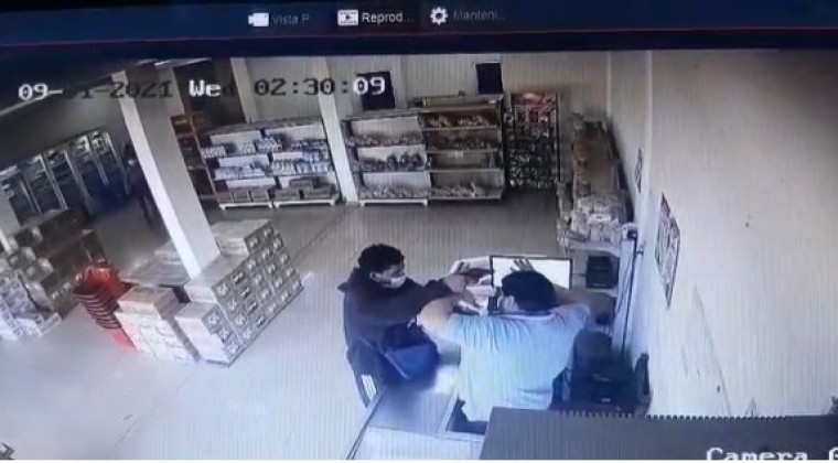 “No me dispares, no me hagas nada”: pidió trabajador a violento asaltante