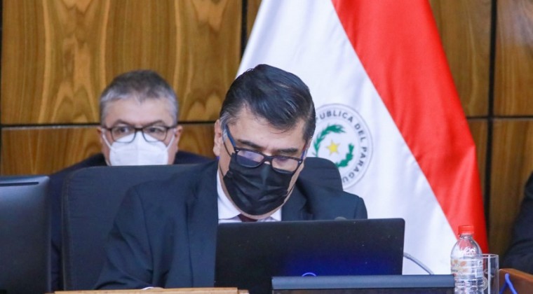 Borba garantiza sostenibilidad de recursos humanos y vacunas anticovid para el 2022