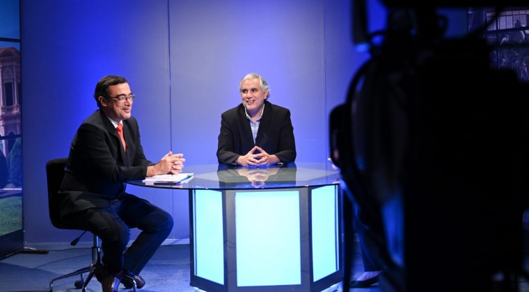 Destacan la influencia de los memes a nivel político y social