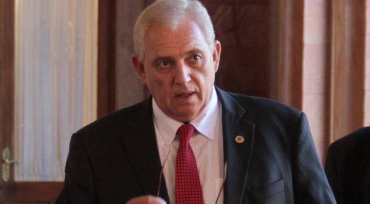 Gobernador de Itapúa presenta su renuncia por motivos de salud