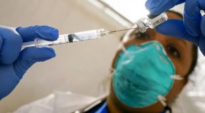 Mayores de 40 años recibirán una tercera dosis anticovid en Italia
