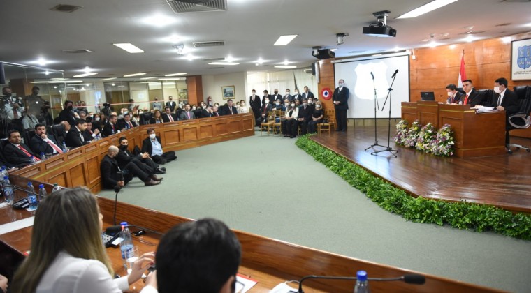 Luis Bernal, nuevo presidente de la Junta de Asunción