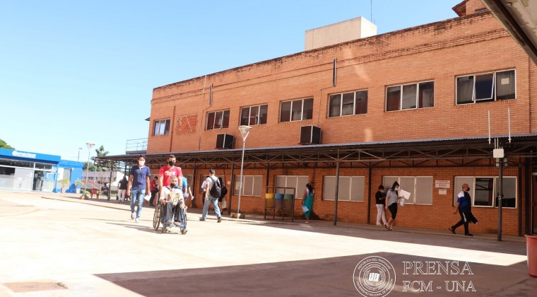 Descompensados durante Navidad copan camas de Clínicas