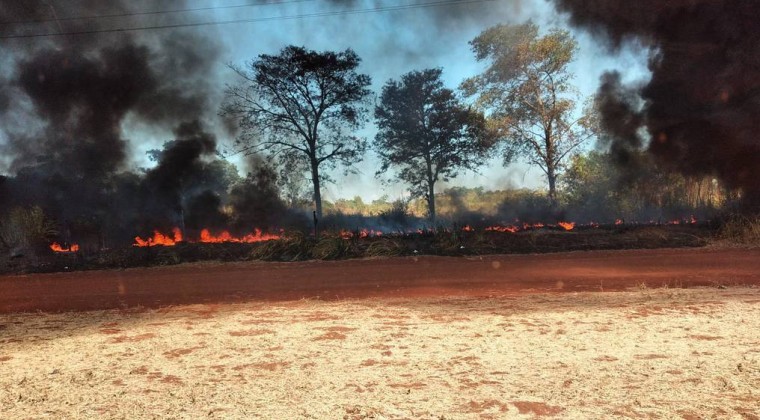 Incendio en Tablada Nueva afectó a al menos diez viviendas