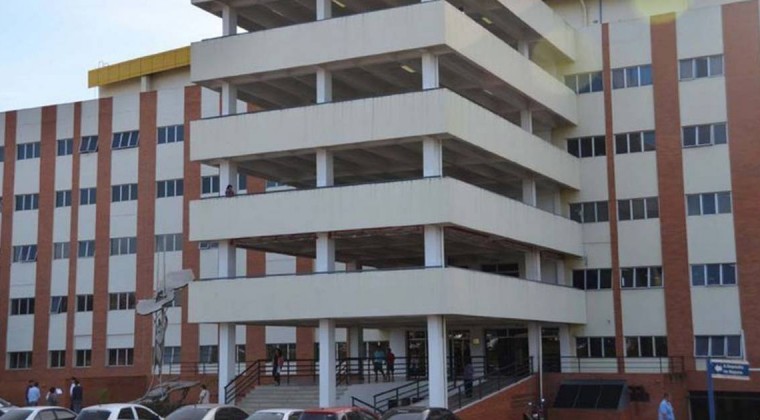 El Hospital de Clínicas tuvo descenso de consultas por Covid el fin de semana