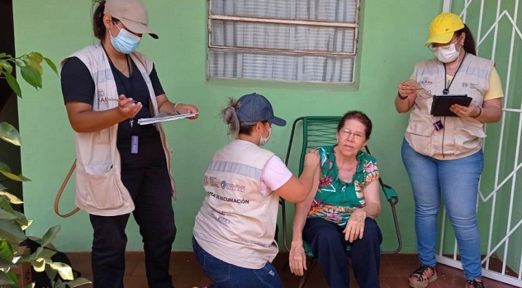 Más de 170.000 personas se vacunaron contra el Covid en zonas de baja cobertura
