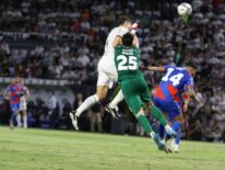 La jugada del empate de Olimpia: “Vi una disputa legal”, dice el árbitro