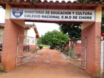 Alumnos toman colegio en Choré ante peligro de derrumbe de aulas