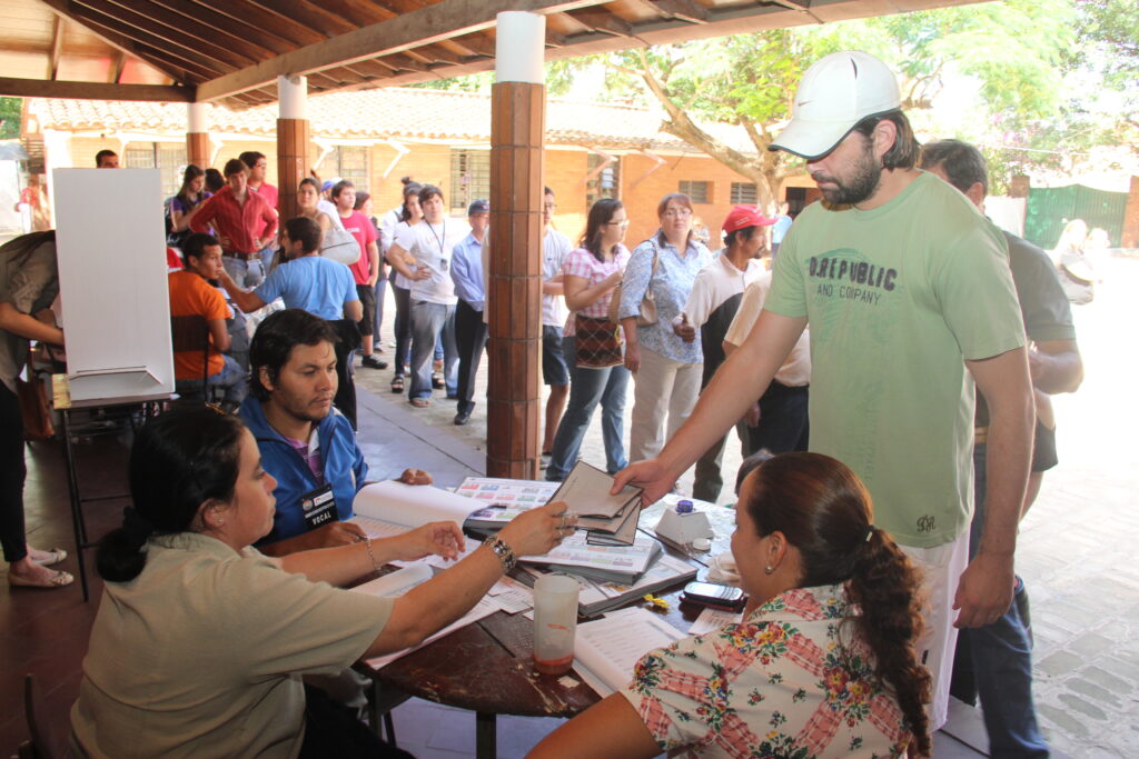 Viraje en TSJE, ahora buscan forma legal para aplicar multas a no votantes
