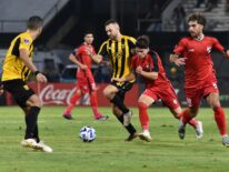 Guaraní busca el liderato en Montevideo