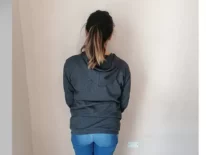 Fue a la comisaría a tramitar un documento y terminó presa