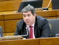 Comisión de Asuntos Constitucionales, con dictamen favorable para desafuero del diputado Ever Noguera