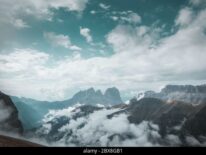 Sube a 10 la cifra de muertos por el derrumbe del glaciar en Italia