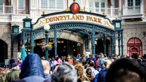 VIDEO| Trabajador de Disney arruinó una propuesta de matrimonio