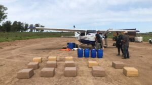 Cae narcoavioneta con cerca de 400 kilos de cocaína en Misiones