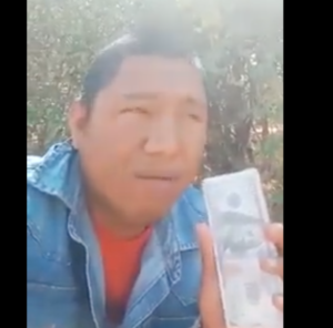 Indígena encuentra fajos de dólares, pero eran falsos